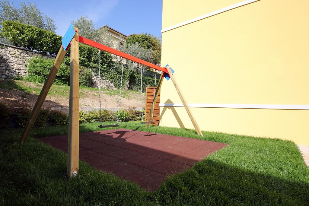 Appartamenti Corte Leonardo Garda  Exterior foto